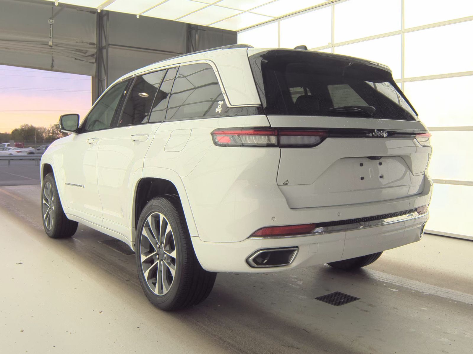 2023 Jeep Grand Cherokee Overland AWD