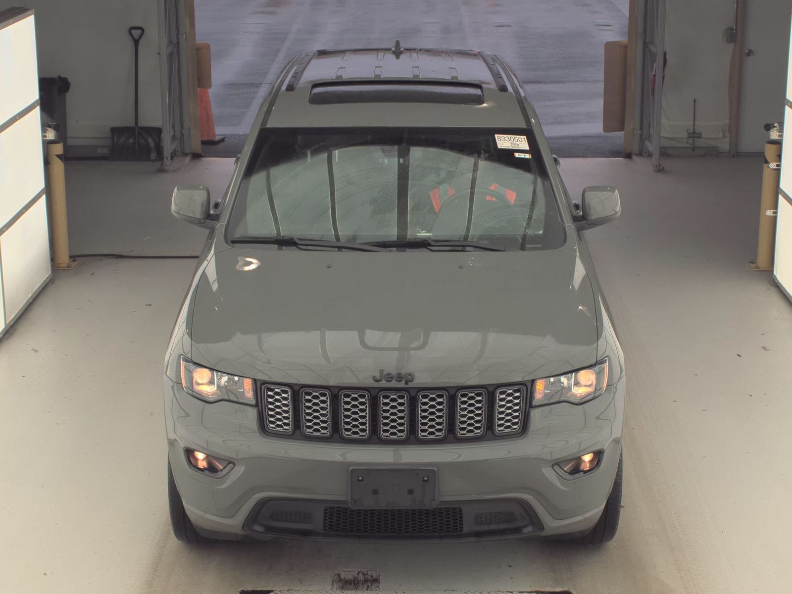 2022 Jeep Grand Cherokee Laredo X AWD