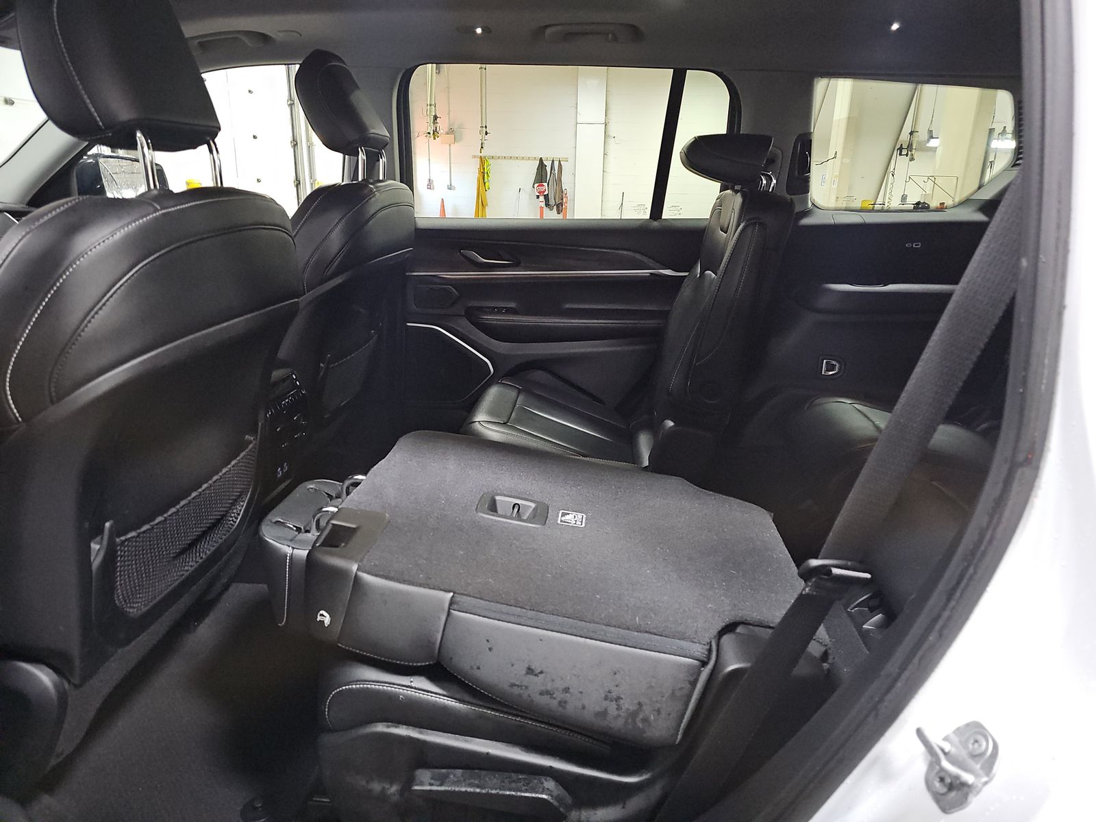 2022 Jeep Grand Cherokee L Limited AWD
