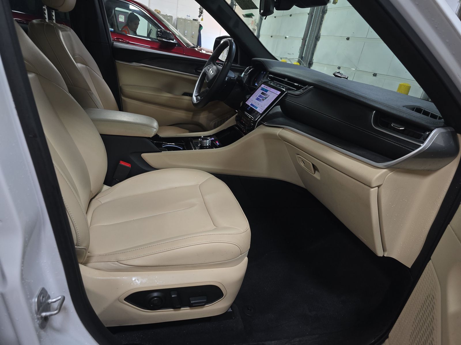 2023 Jeep Grand Cherokee L Limited AWD