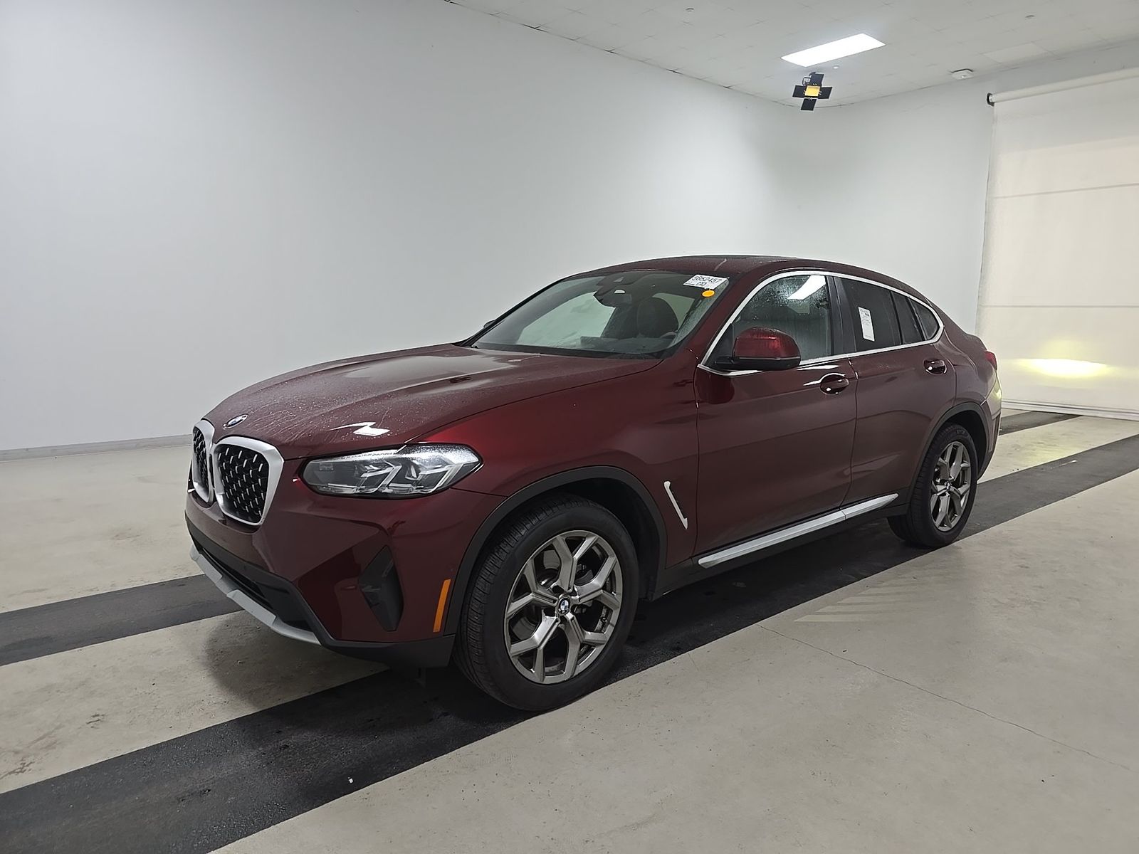 2025 BMW X4 xDrive30i AWD