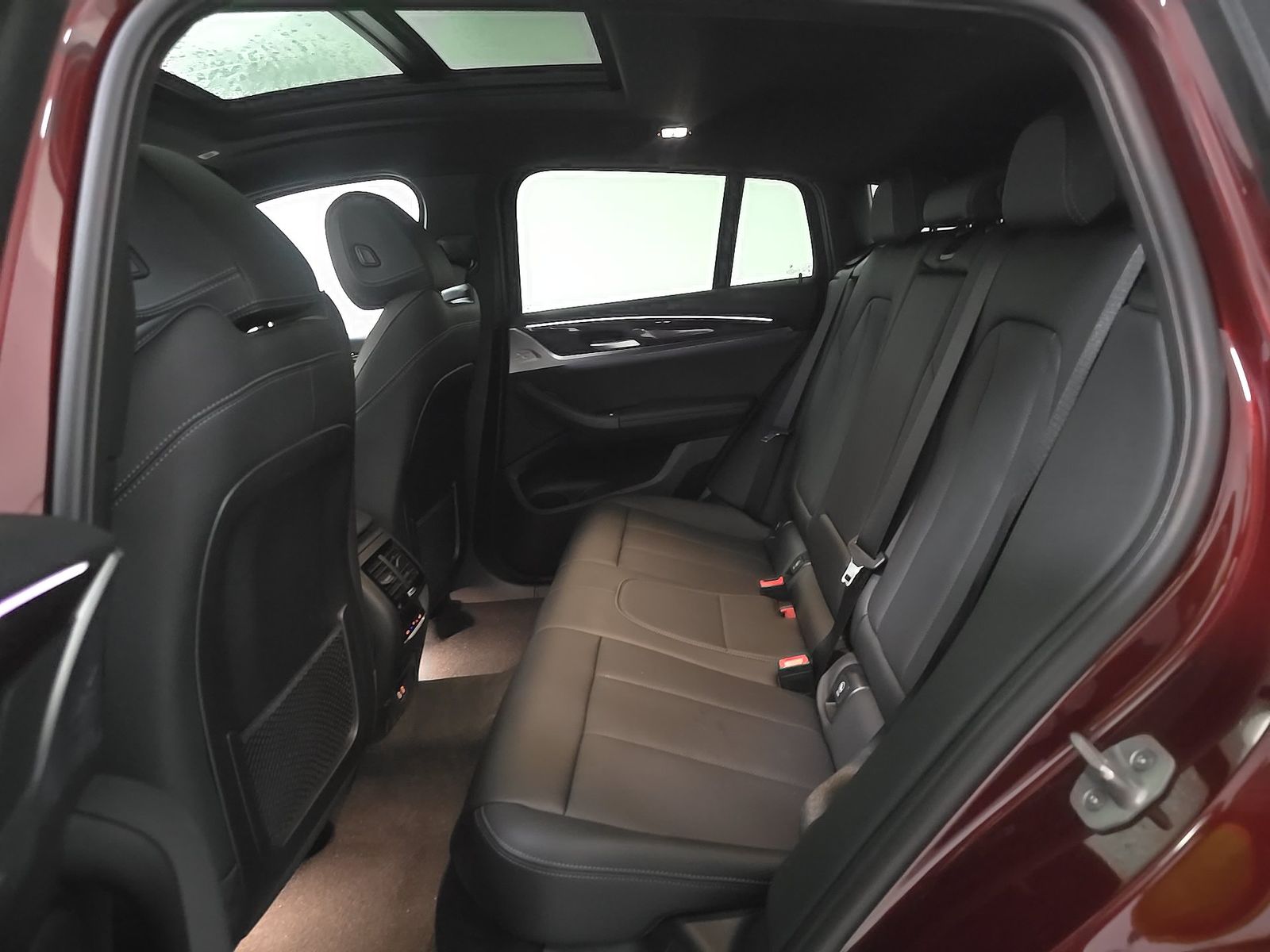 2025 BMW X4 xDrive30i AWD
