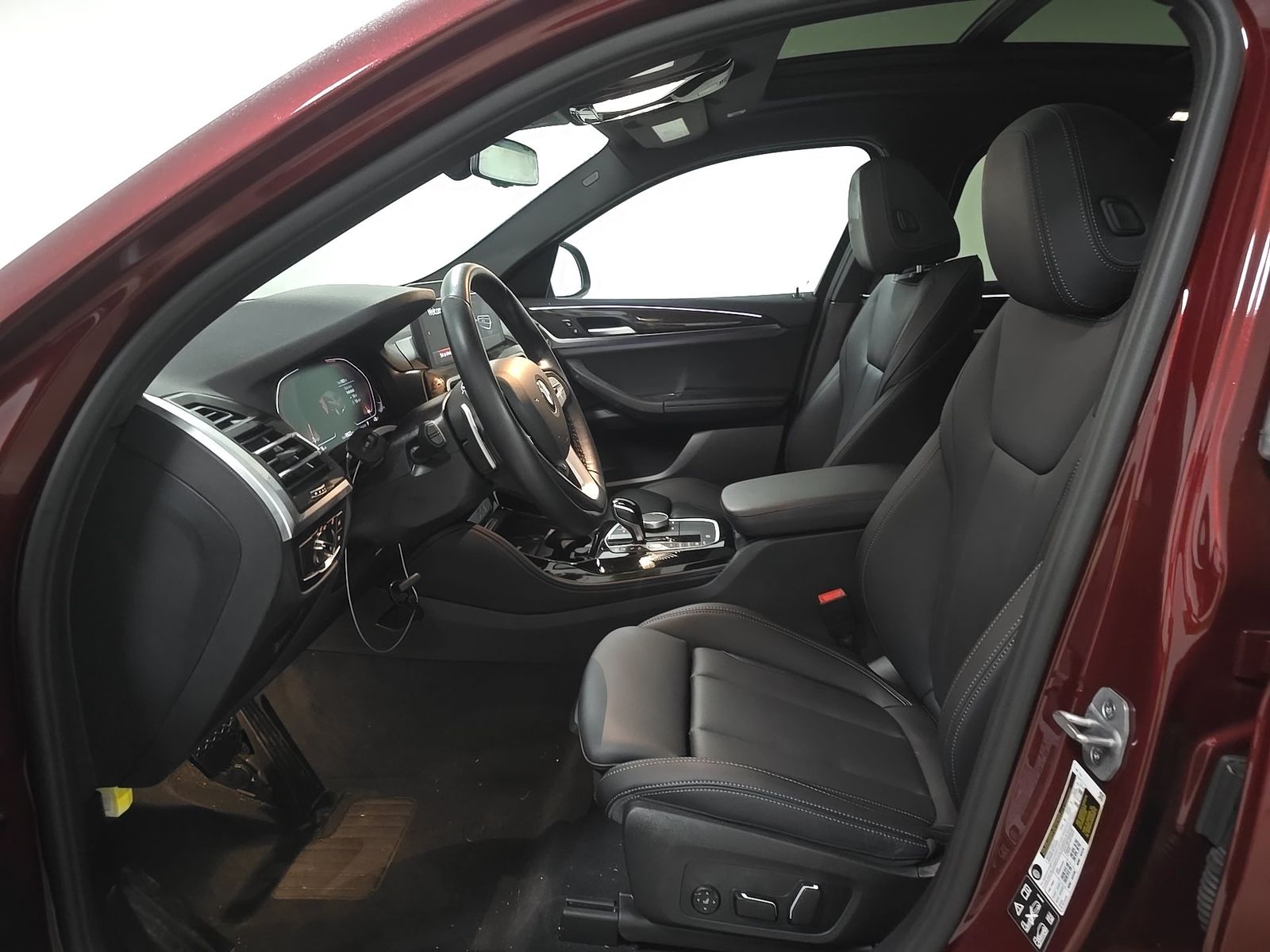 2025 BMW X4 xDrive30i AWD
