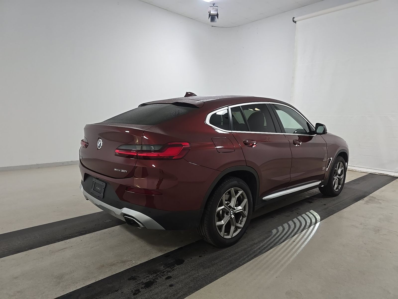 2025 BMW X4 xDrive30i AWD