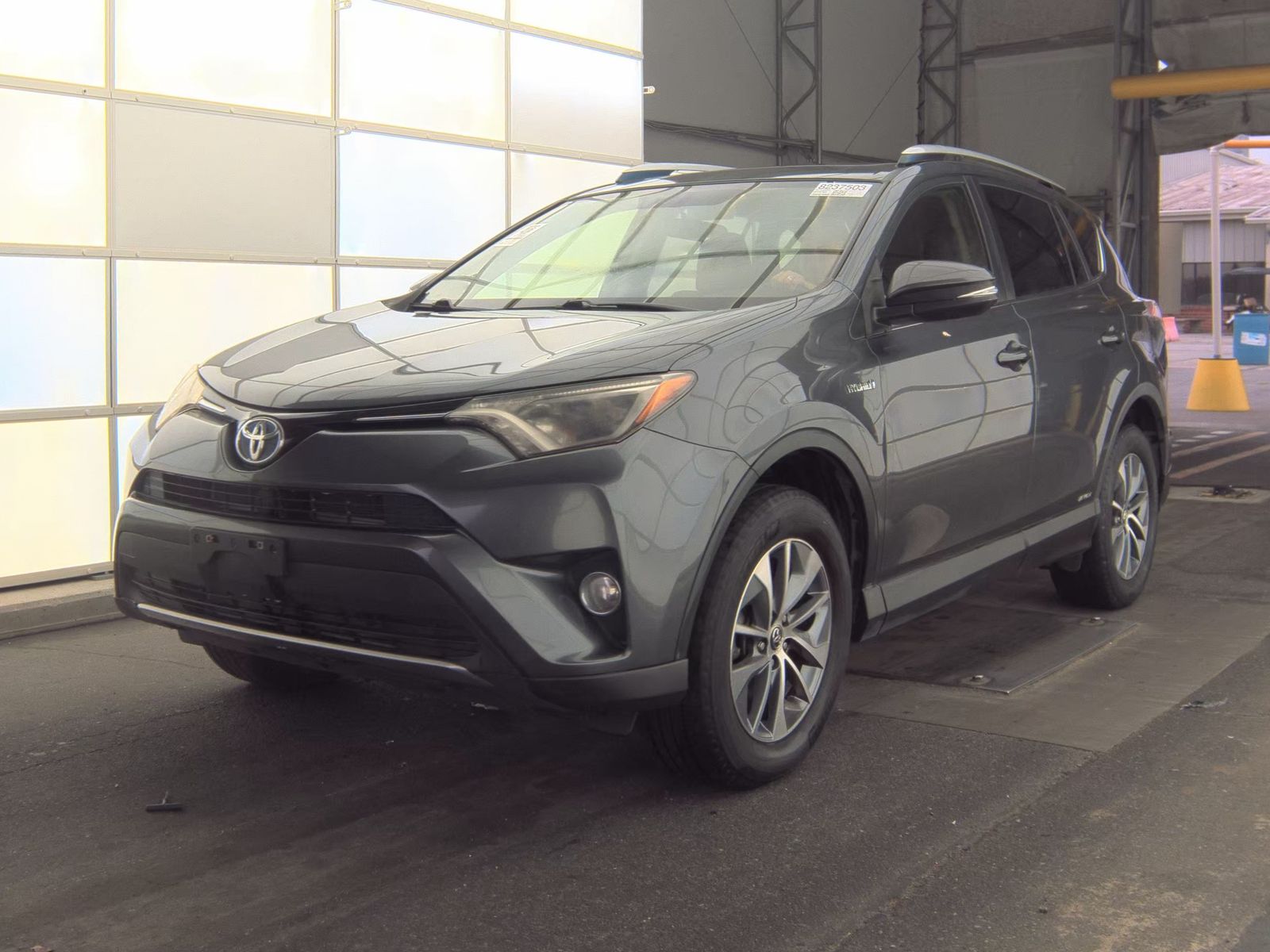 2016 Toyota RAV4 Hybrid XLE AWD