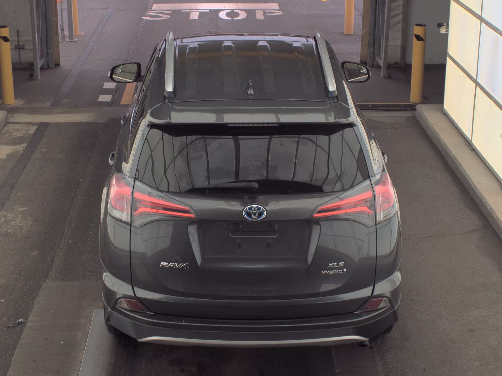 2016 Toyota RAV4 Hybrid XLE AWD