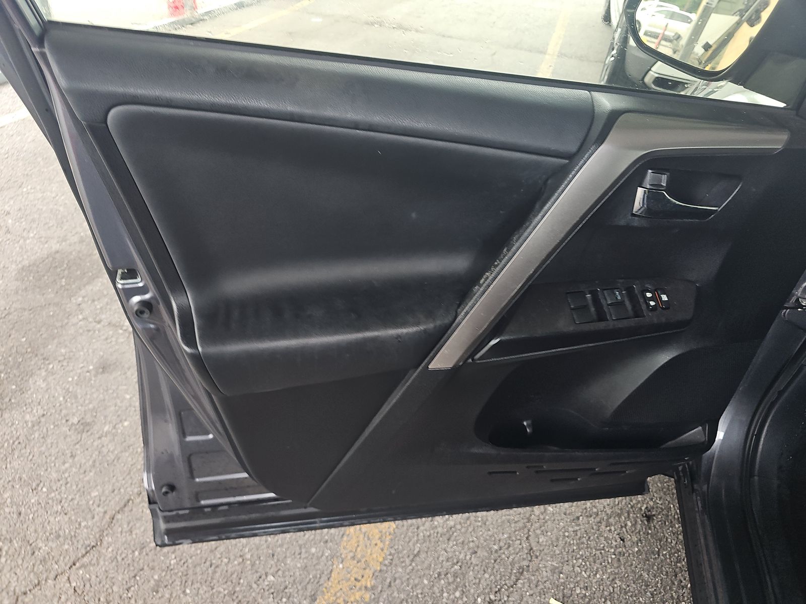 2016 Toyota RAV4 Hybrid XLE AWD