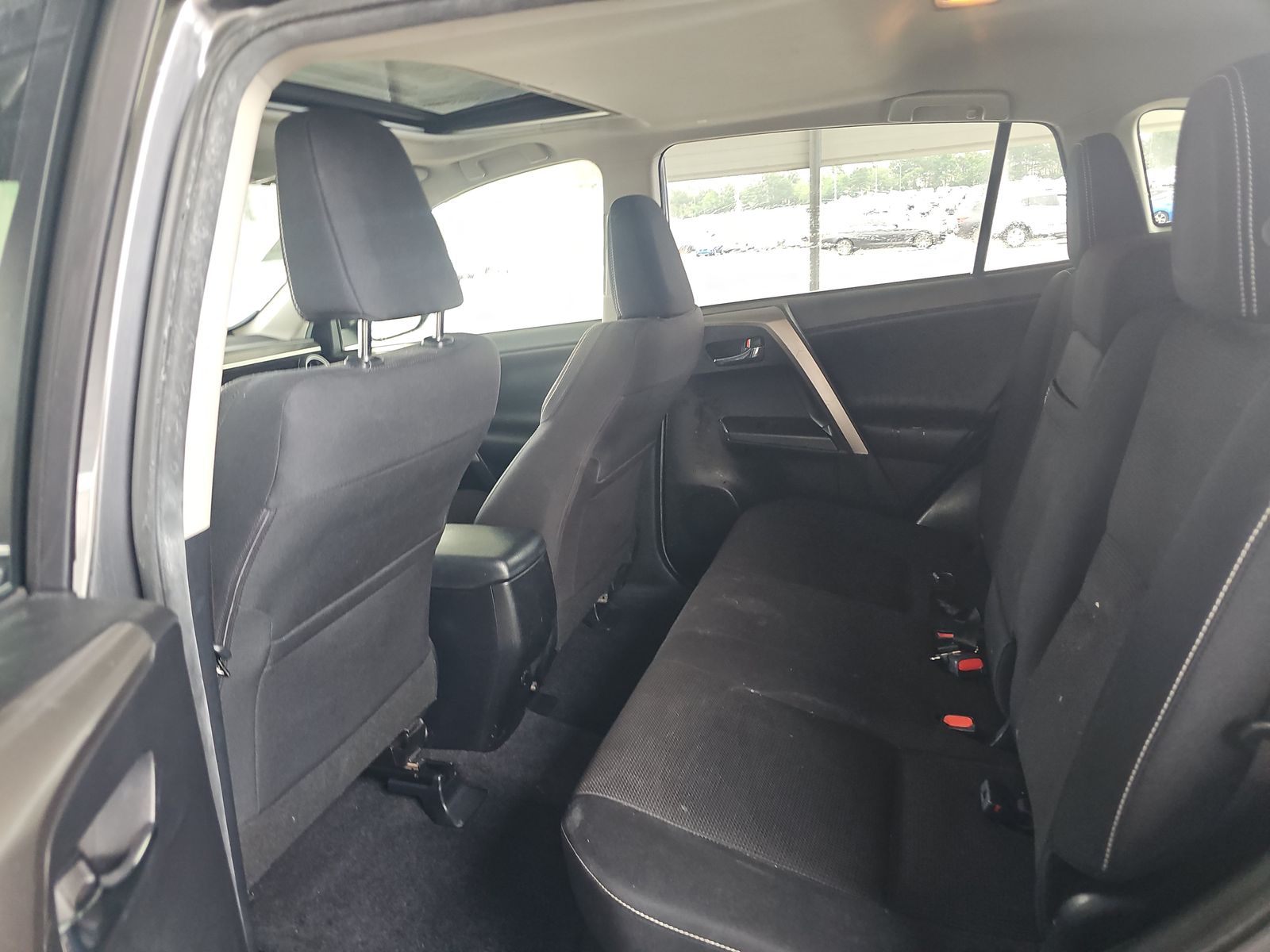 2016 Toyota RAV4 Hybrid XLE AWD