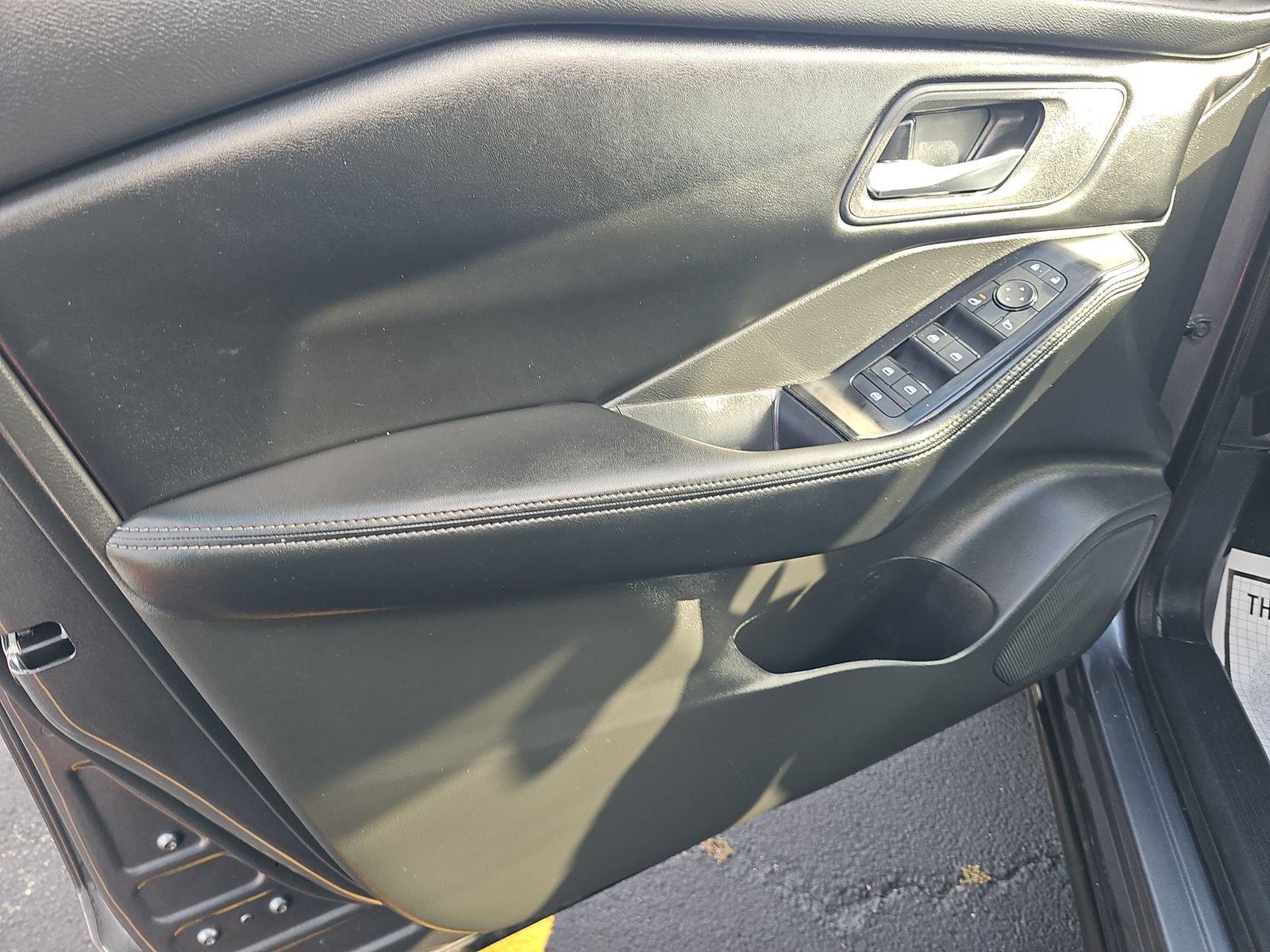 2025 Nissan Rogue SV FWD