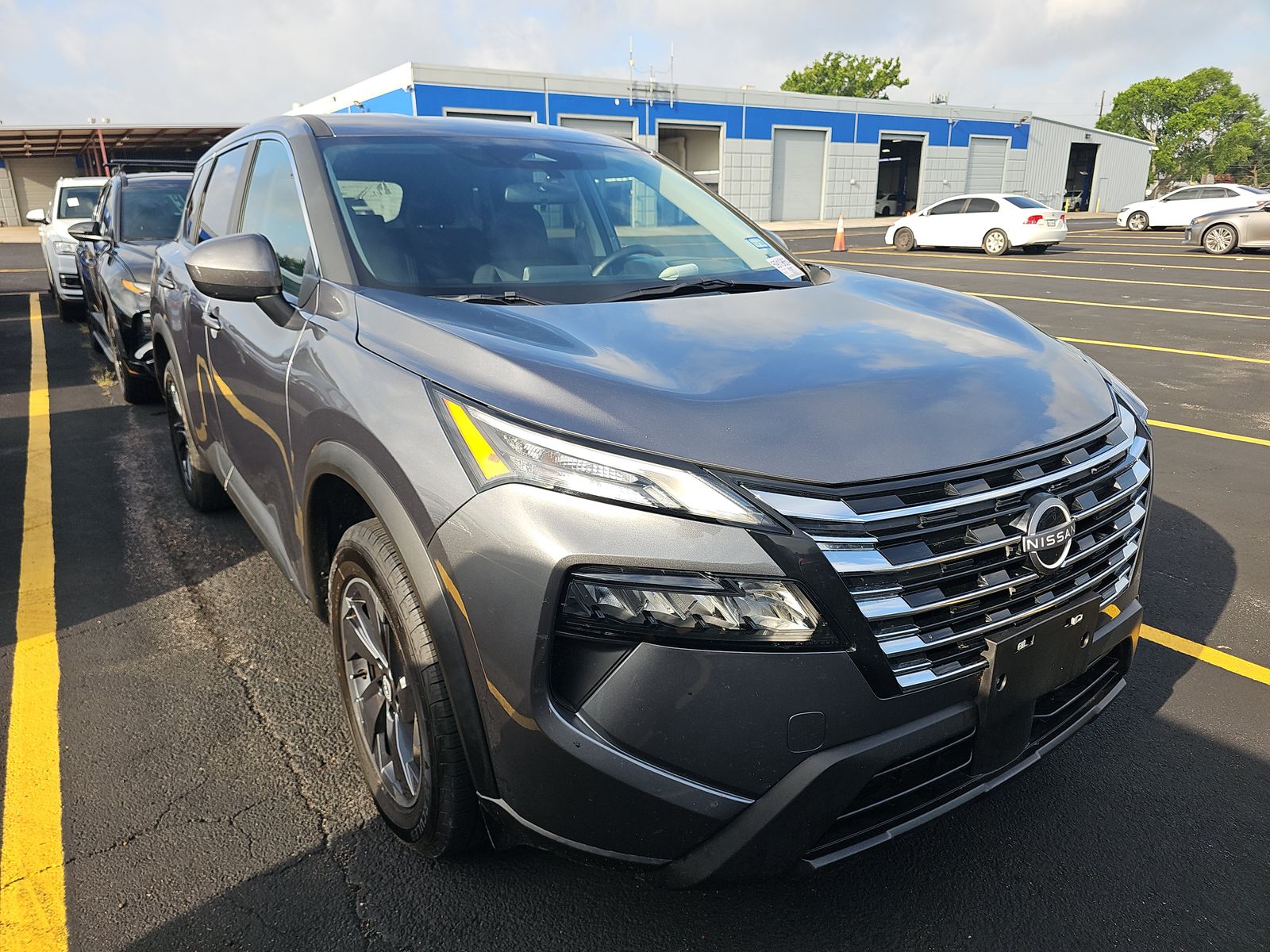 2025 Nissan Rogue SV FWD