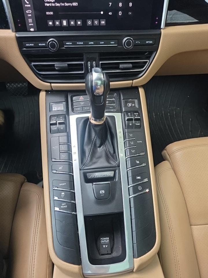 2020 Porsche Macan Base AWD