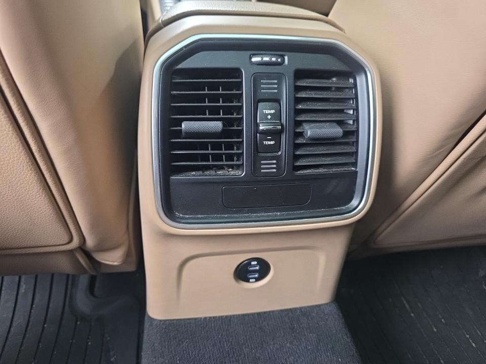 2020 Porsche Macan Base AWD