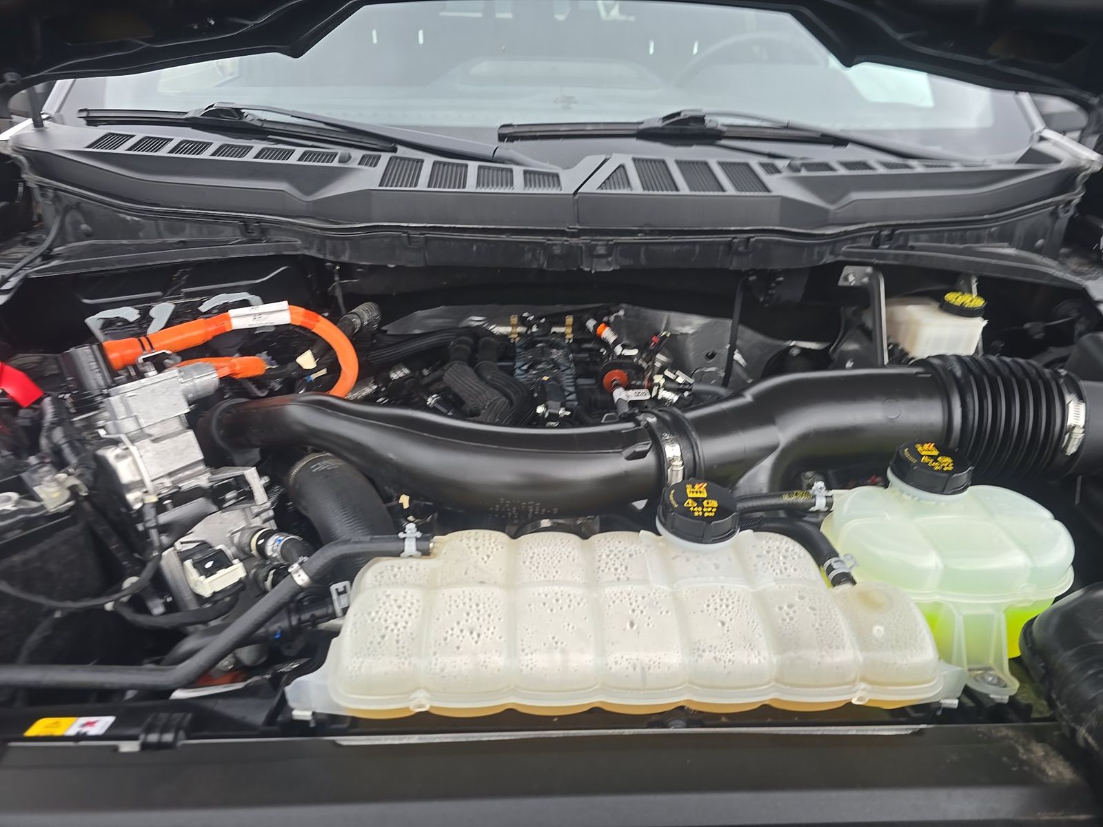 2024 Ford F-150 Hybrid XLT AWD