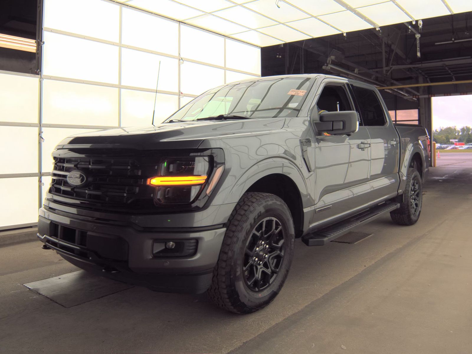 2024 Ford F-150 Hybrid XLT AWD