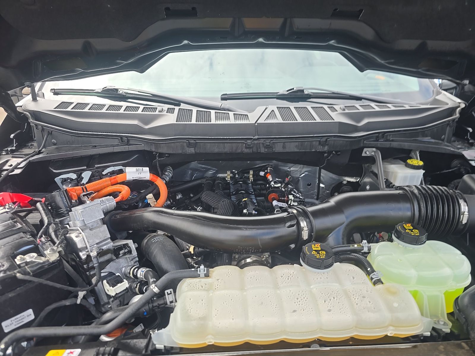 2024 Ford F-150 Hybrid XLT AWD