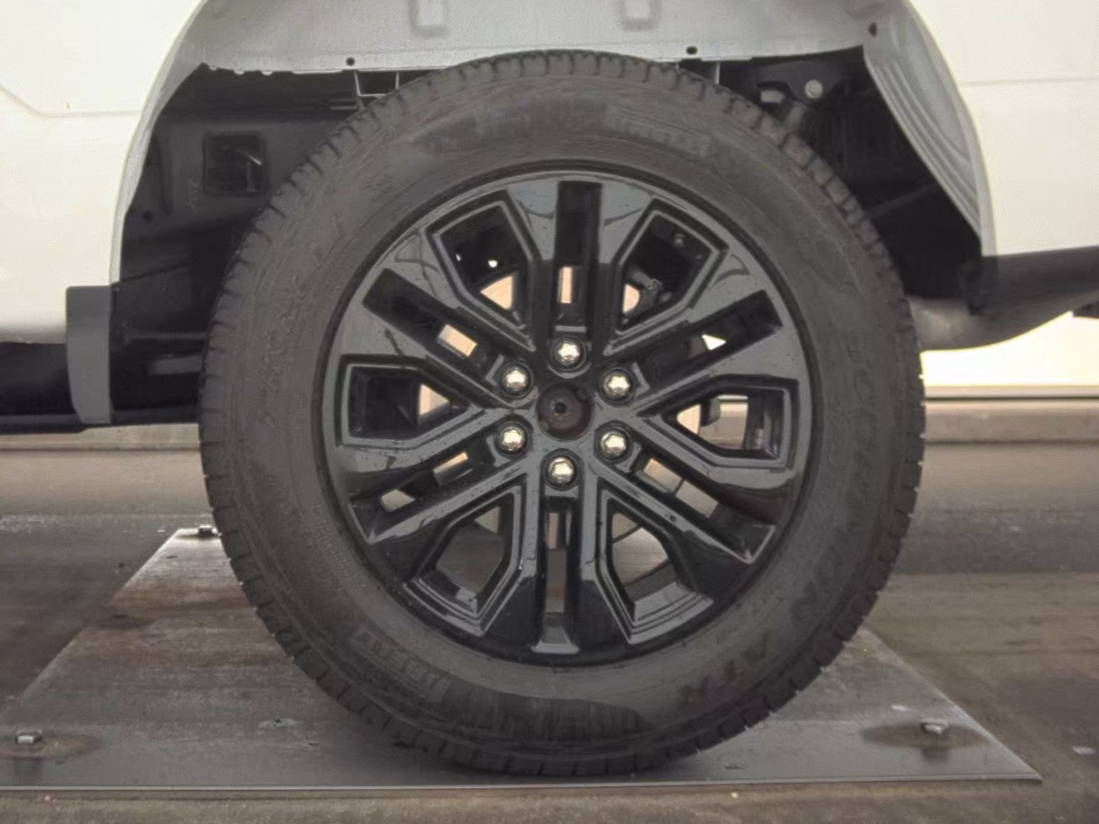 2025 Ford F-150 XLT AWD
