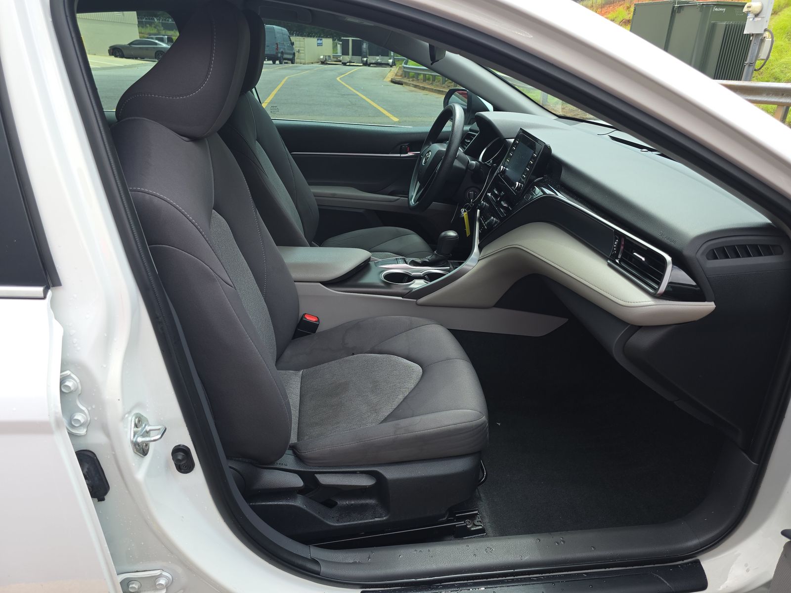 2022 Toyota Camry LE FWD