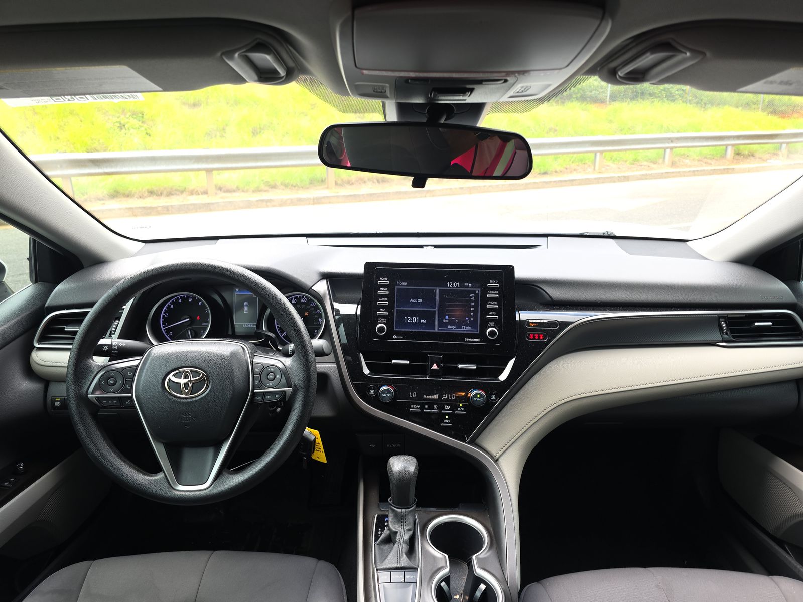 2022 Toyota Camry LE FWD
