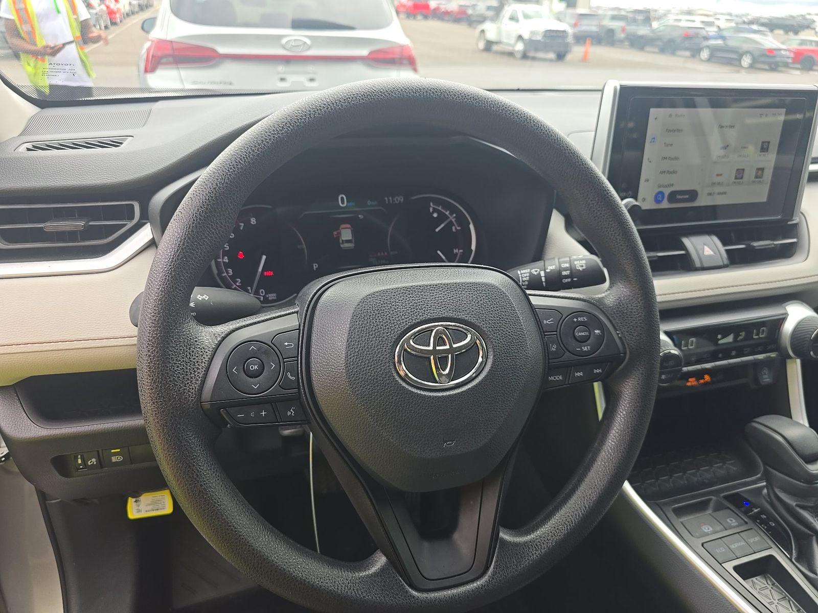 2024 Toyota RAV4 XLE FWD