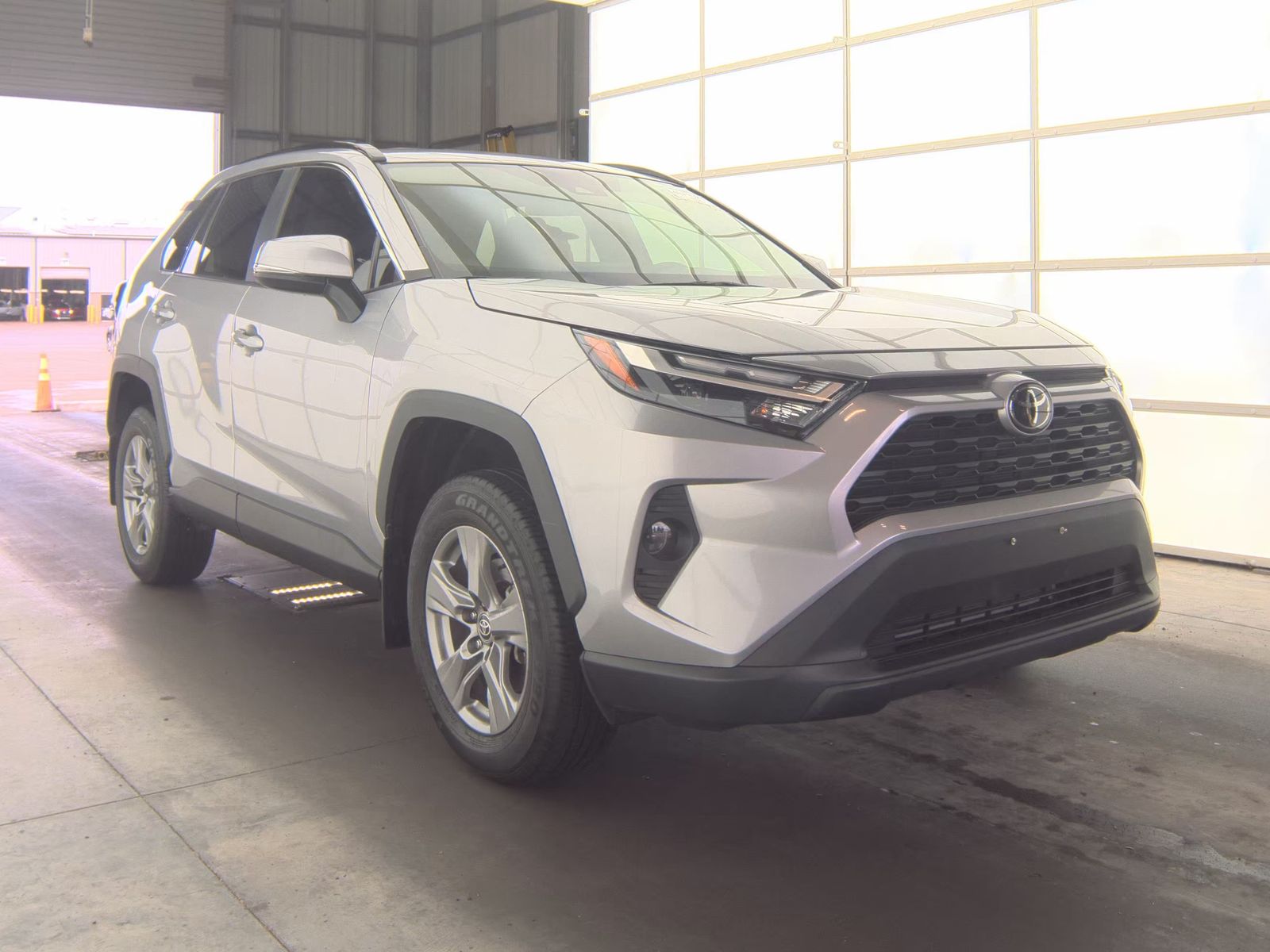 2024 Toyota RAV4 XLE FWD