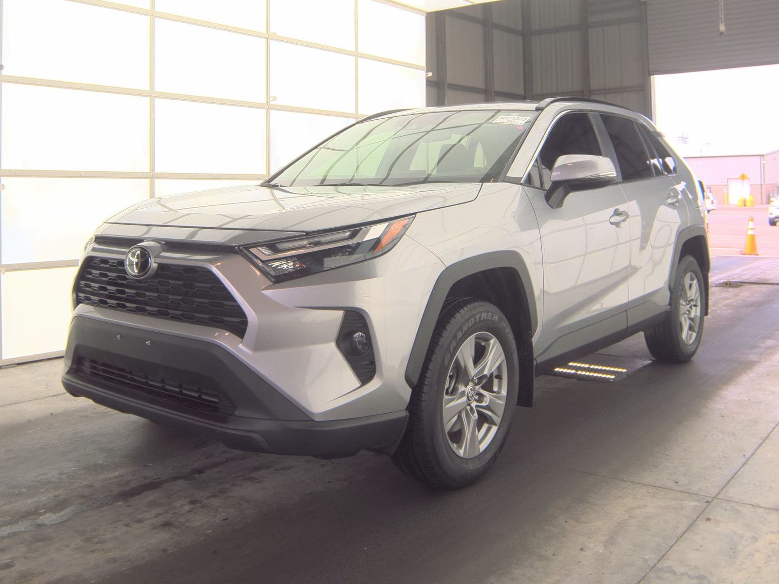 2024 Toyota RAV4 XLE FWD