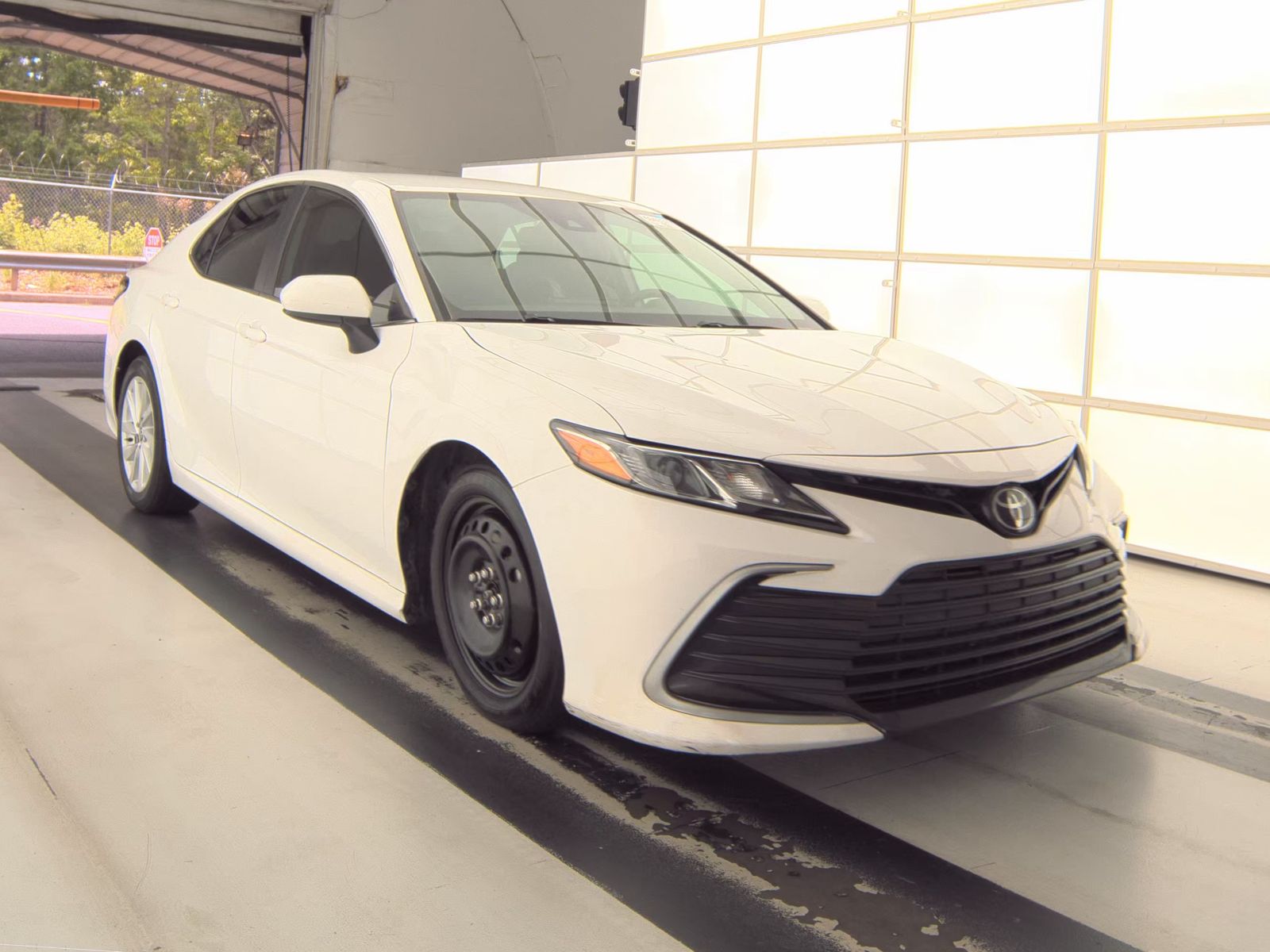 2022 Toyota Camry LE FWD