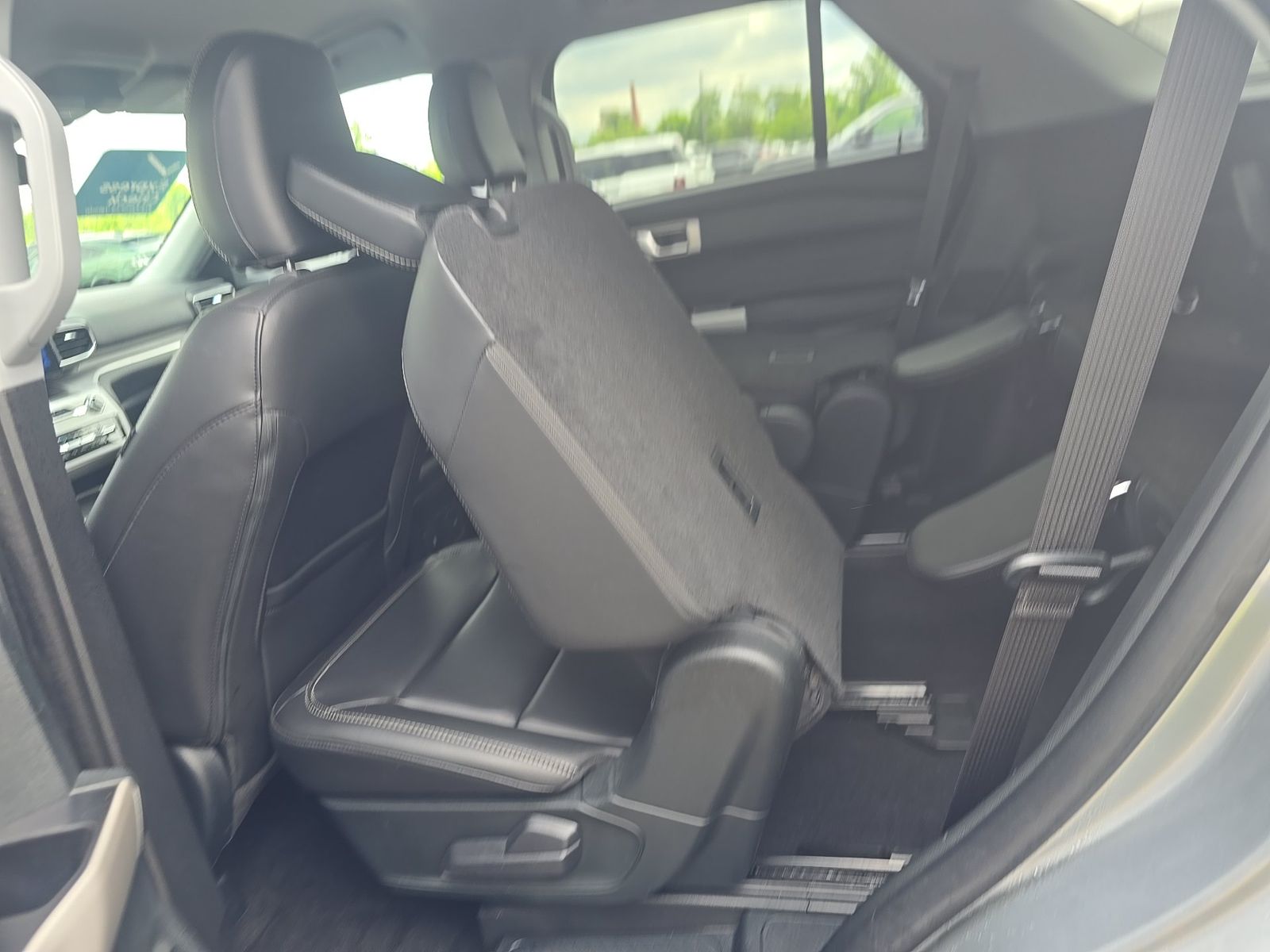 2024 Ford Explorer XLT AWD