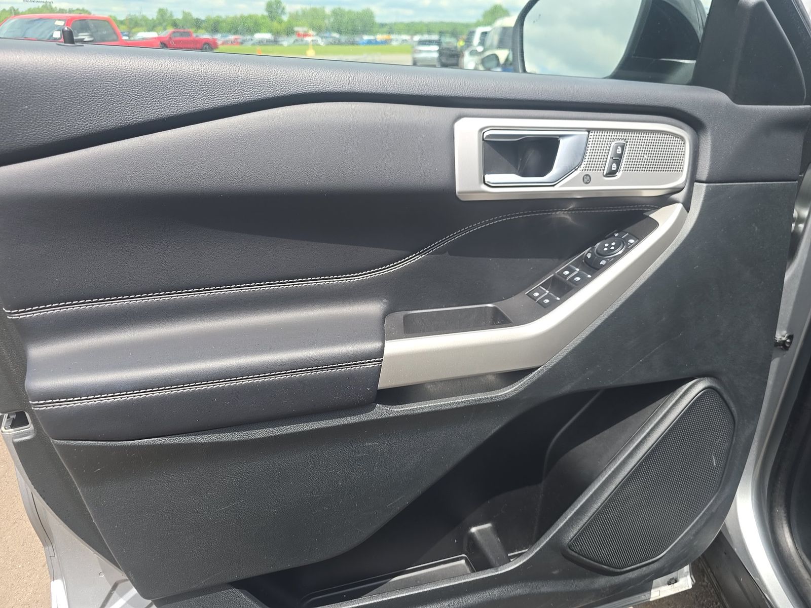 2024 Ford Explorer XLT AWD
