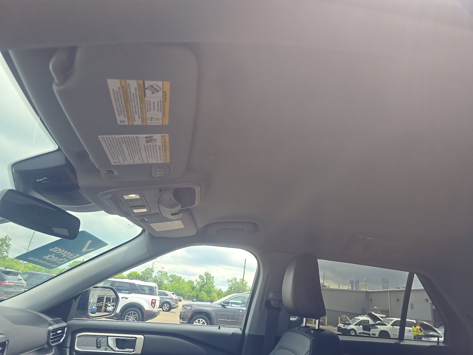 2024 Ford Explorer XLT AWD