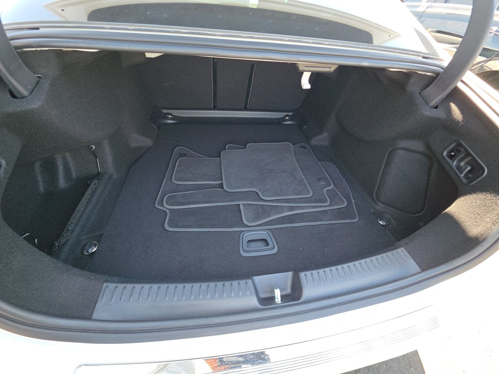 2025 Mercedes-Benz E-Class E 350 RWD
