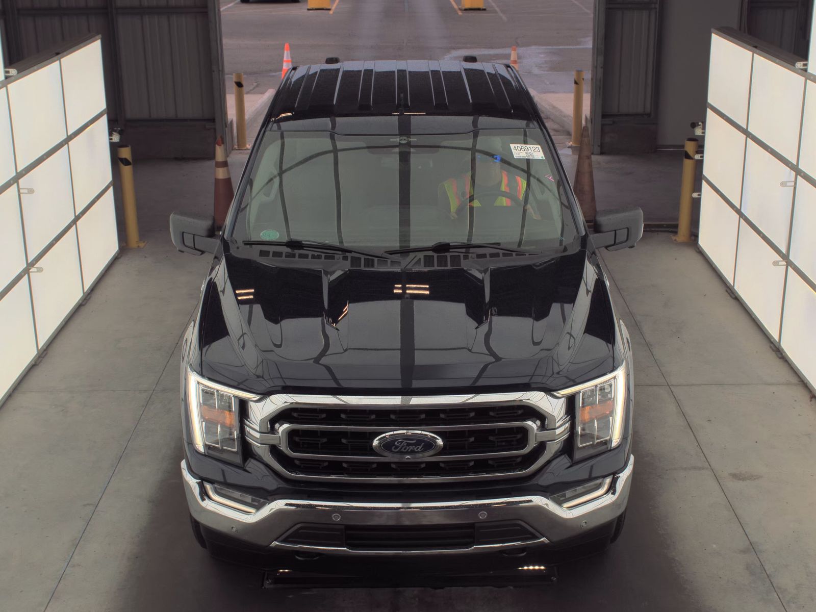 2023 Ford F-150 XLT AWD