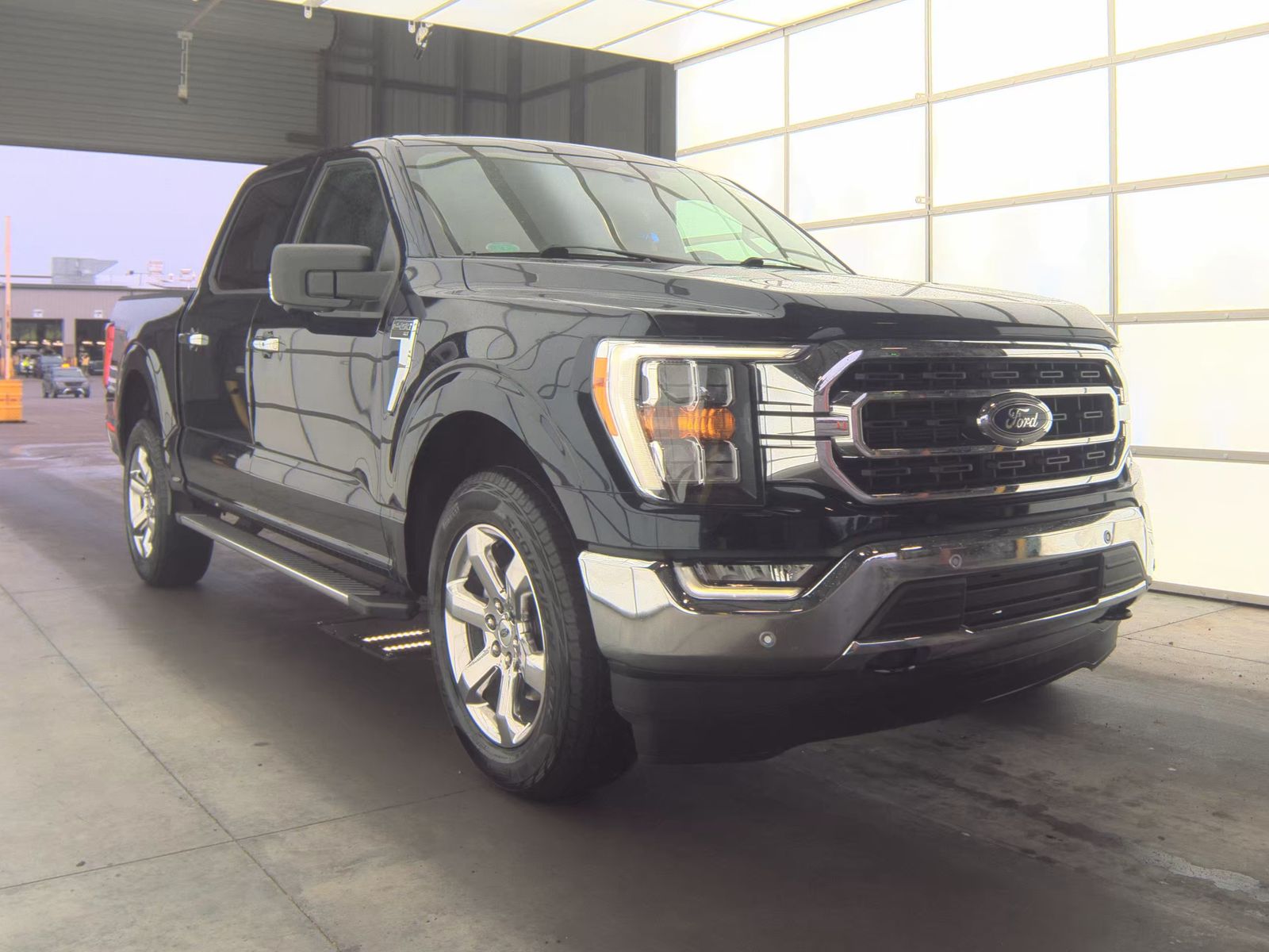 2023 Ford F-150 XLT AWD