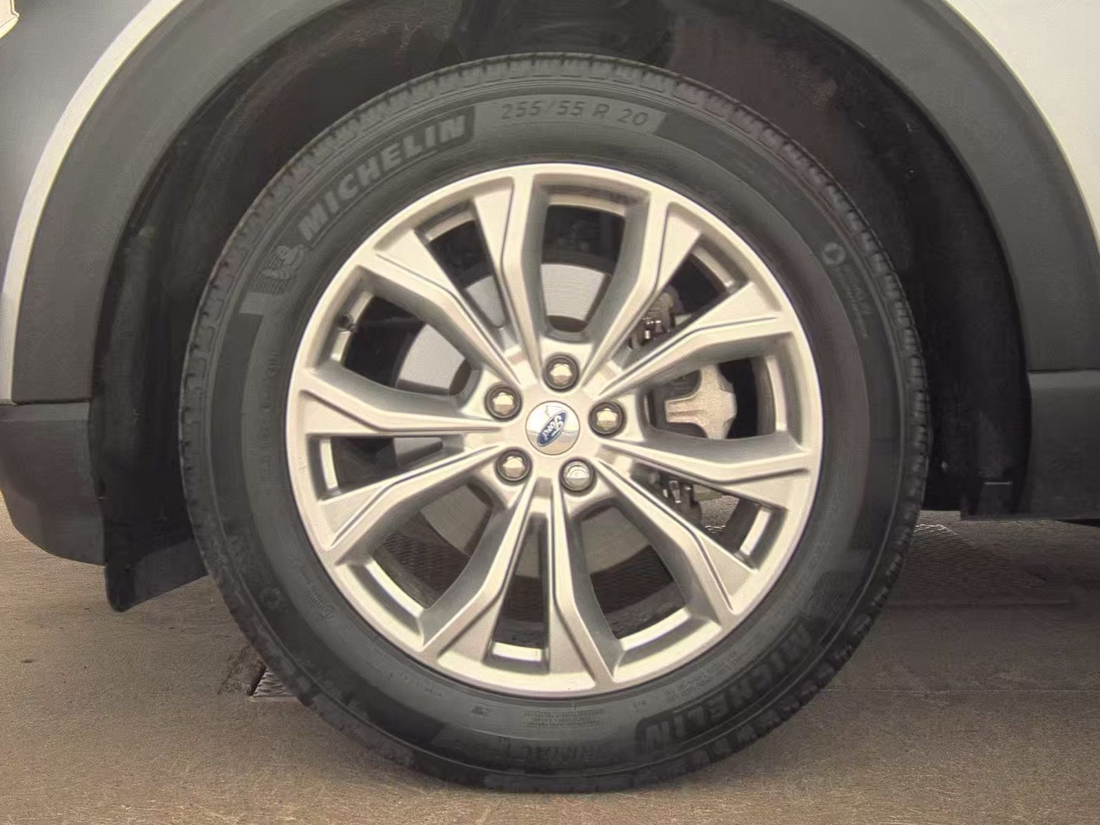 2024 Ford Explorer XLT AWD