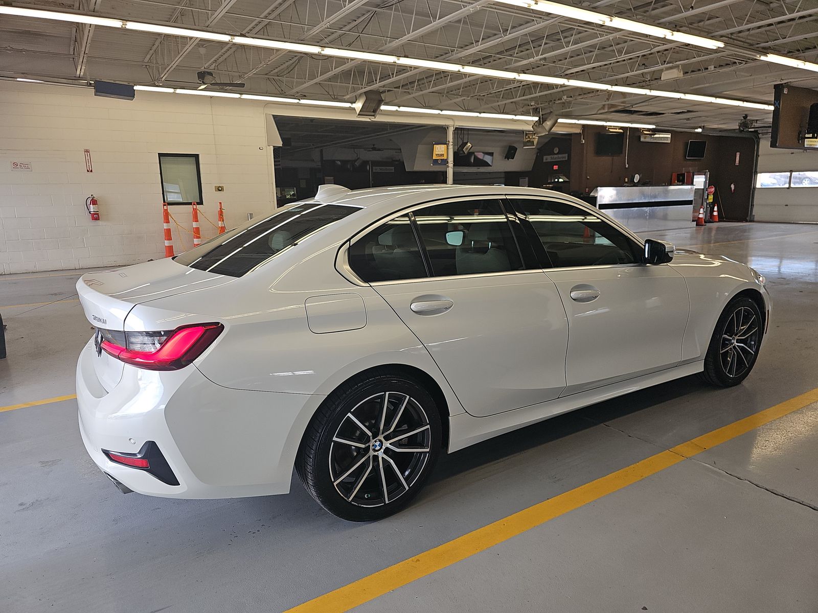 2019 BMW 3 Series 330i RWD