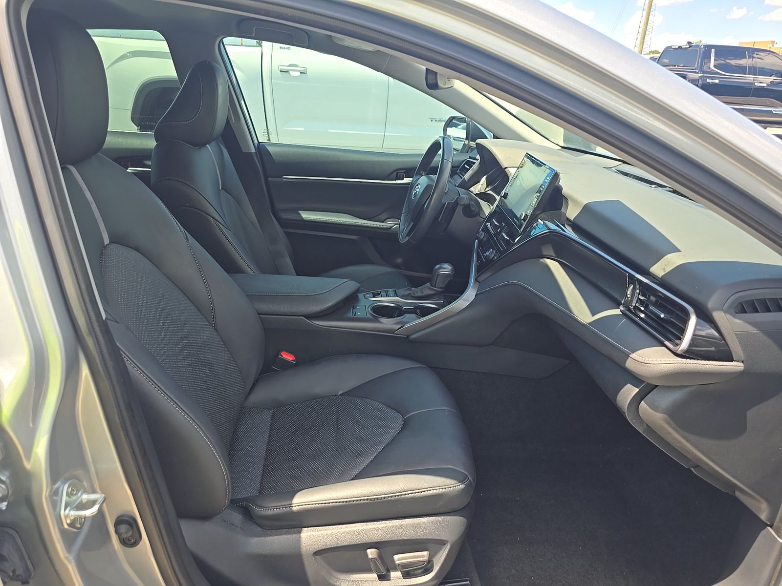 2023 Toyota Camry XSE FWD