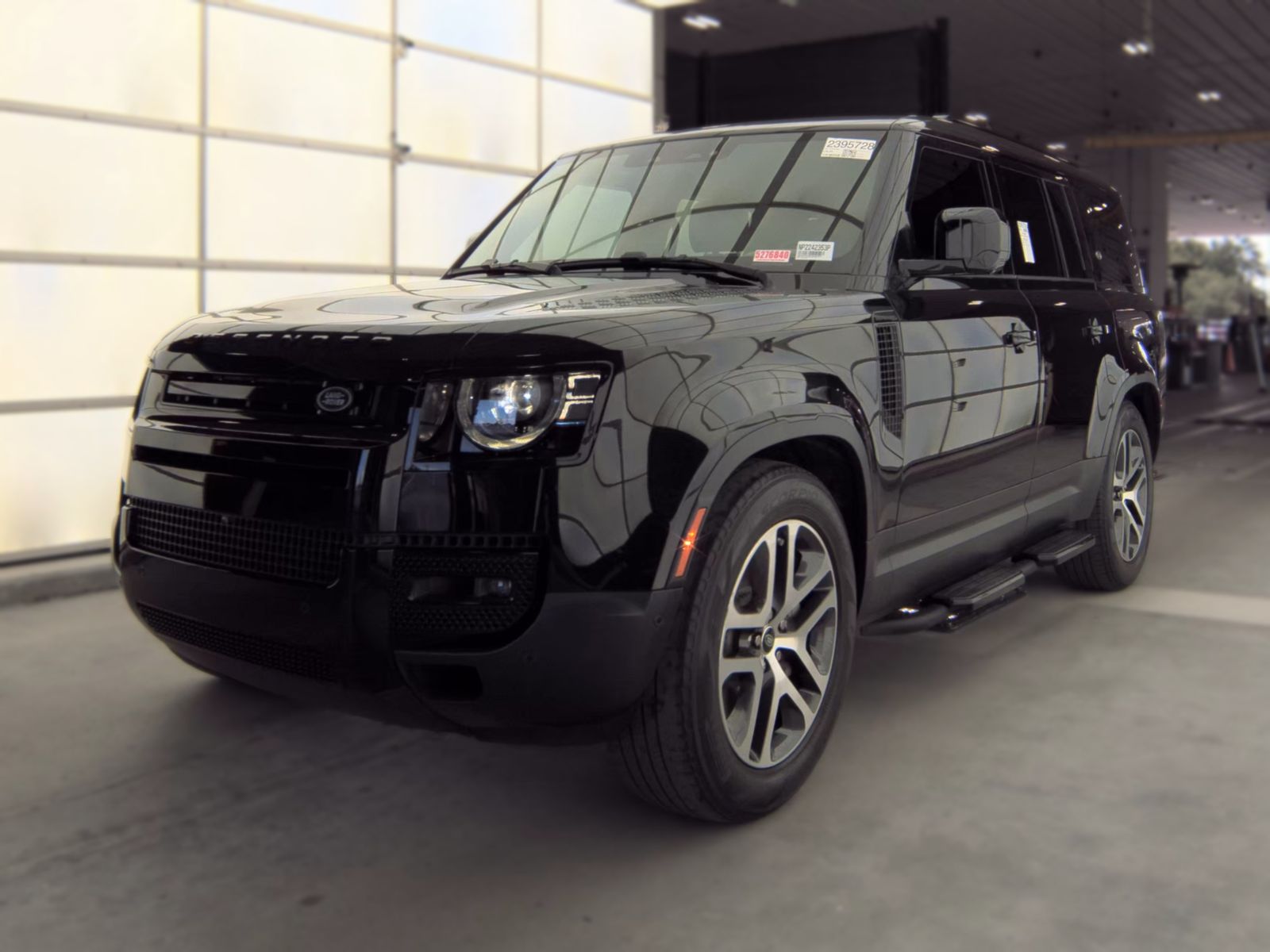 2023 Land Rover Defender 130 SE AWD
