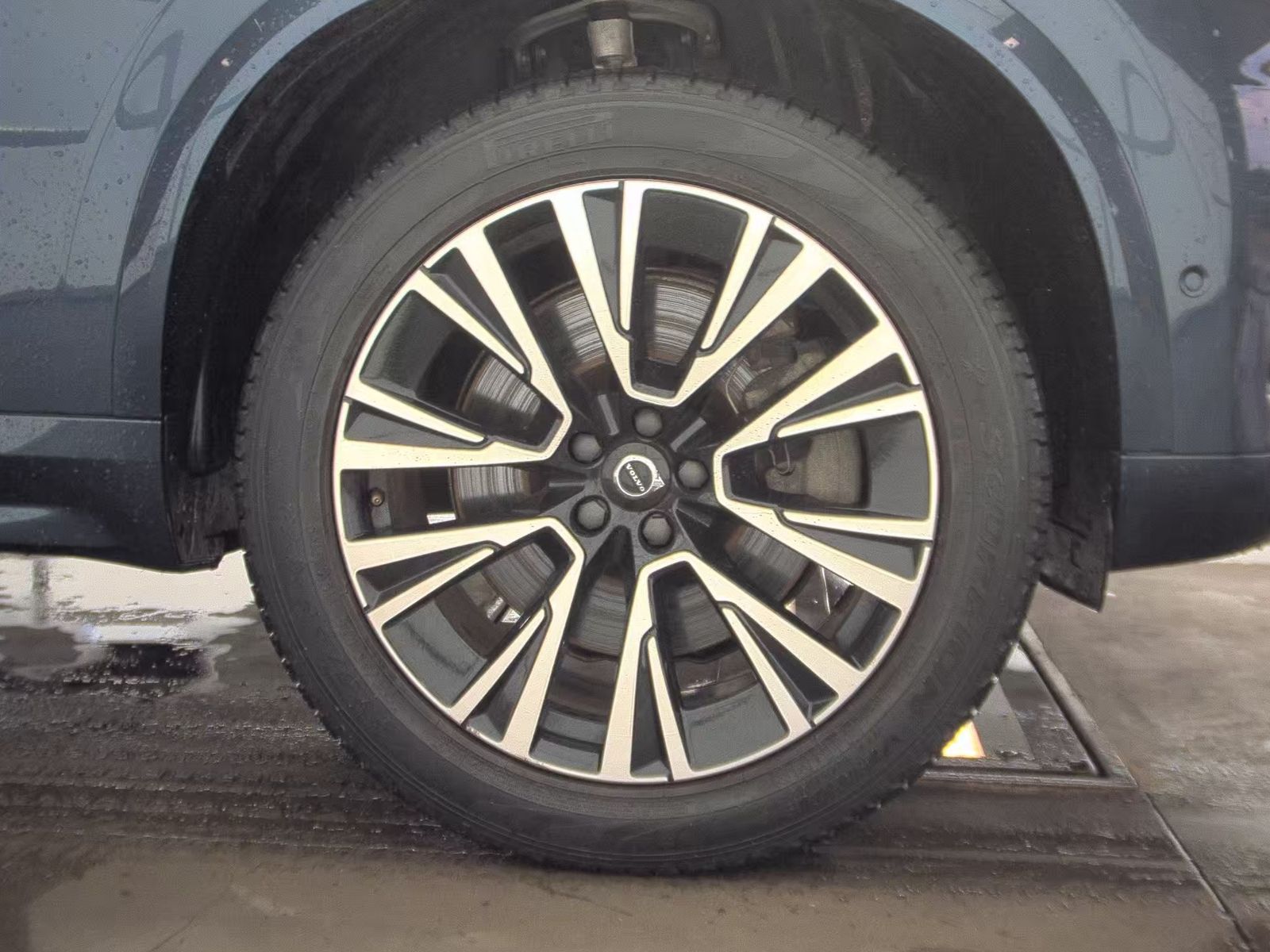 2023 Volvo XC90 Recharge T8 Plus AWD