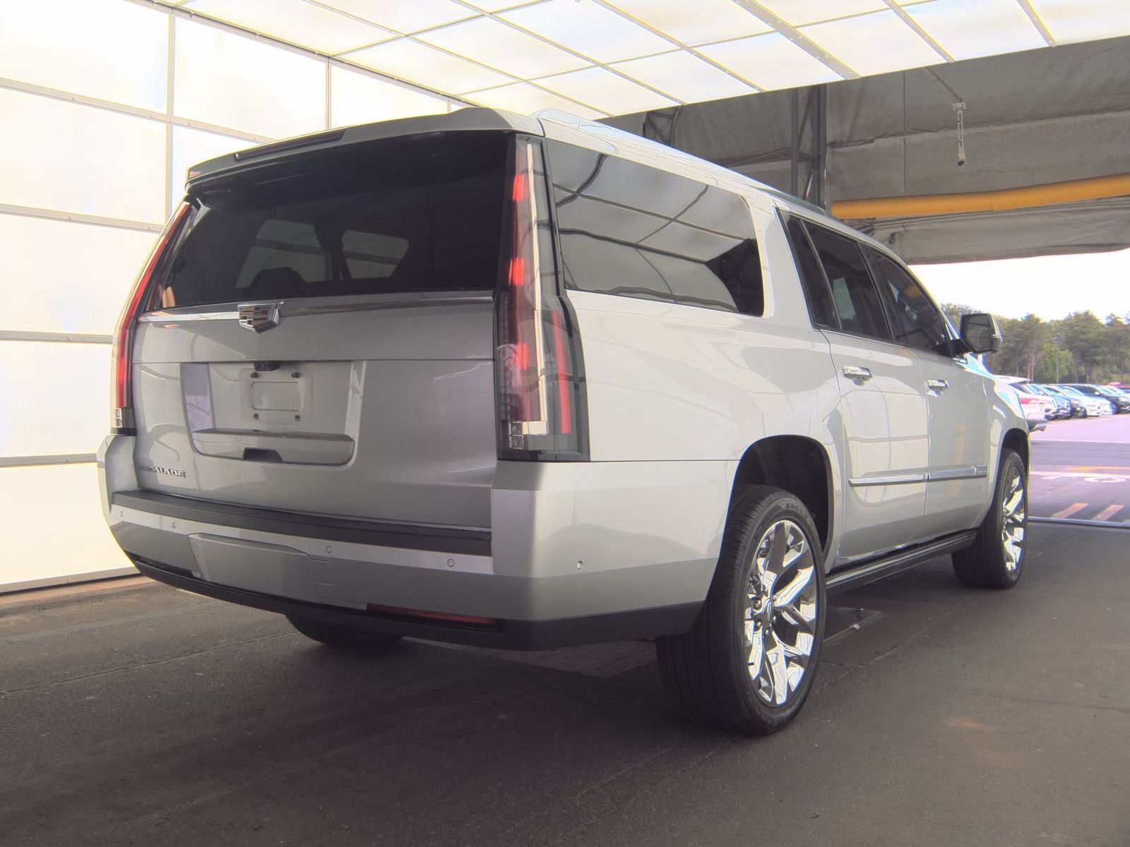 2020 Cadillac Escalade ESV Premium Luxury RWD
