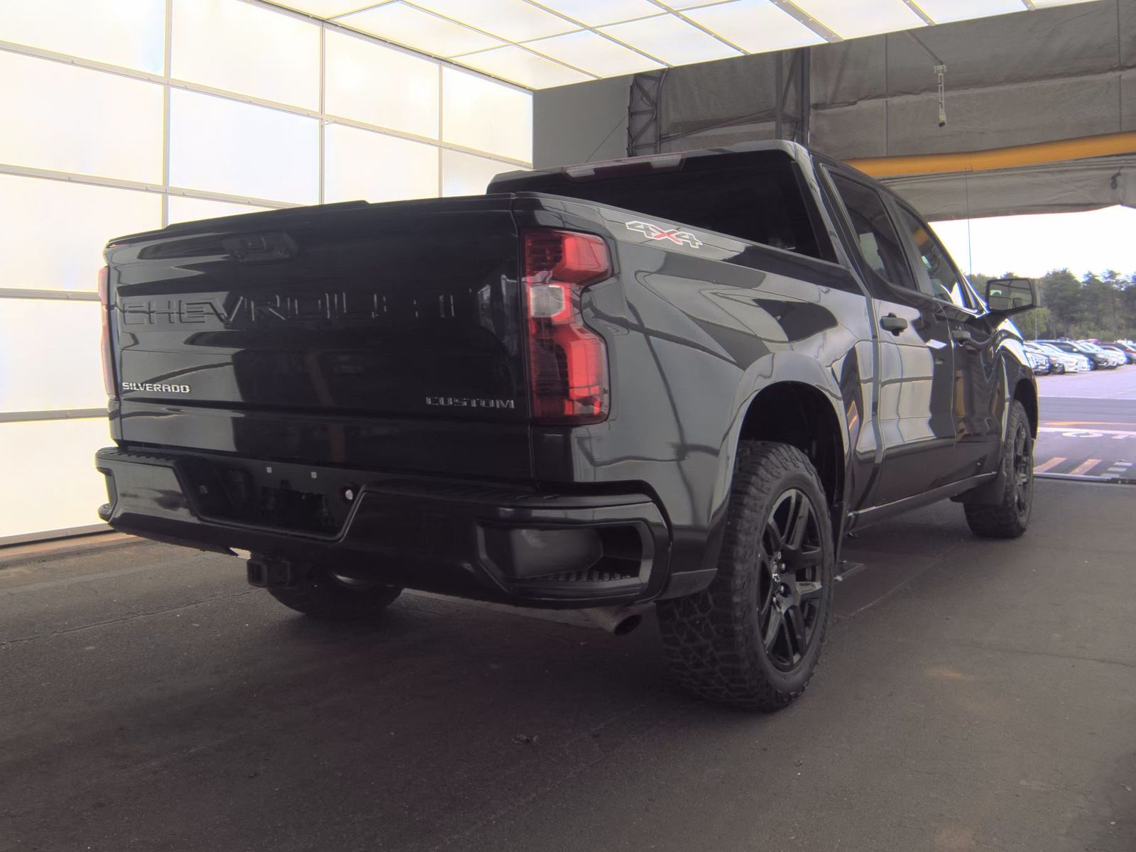 2023 Chevrolet Silverado 1500 Custom AWD