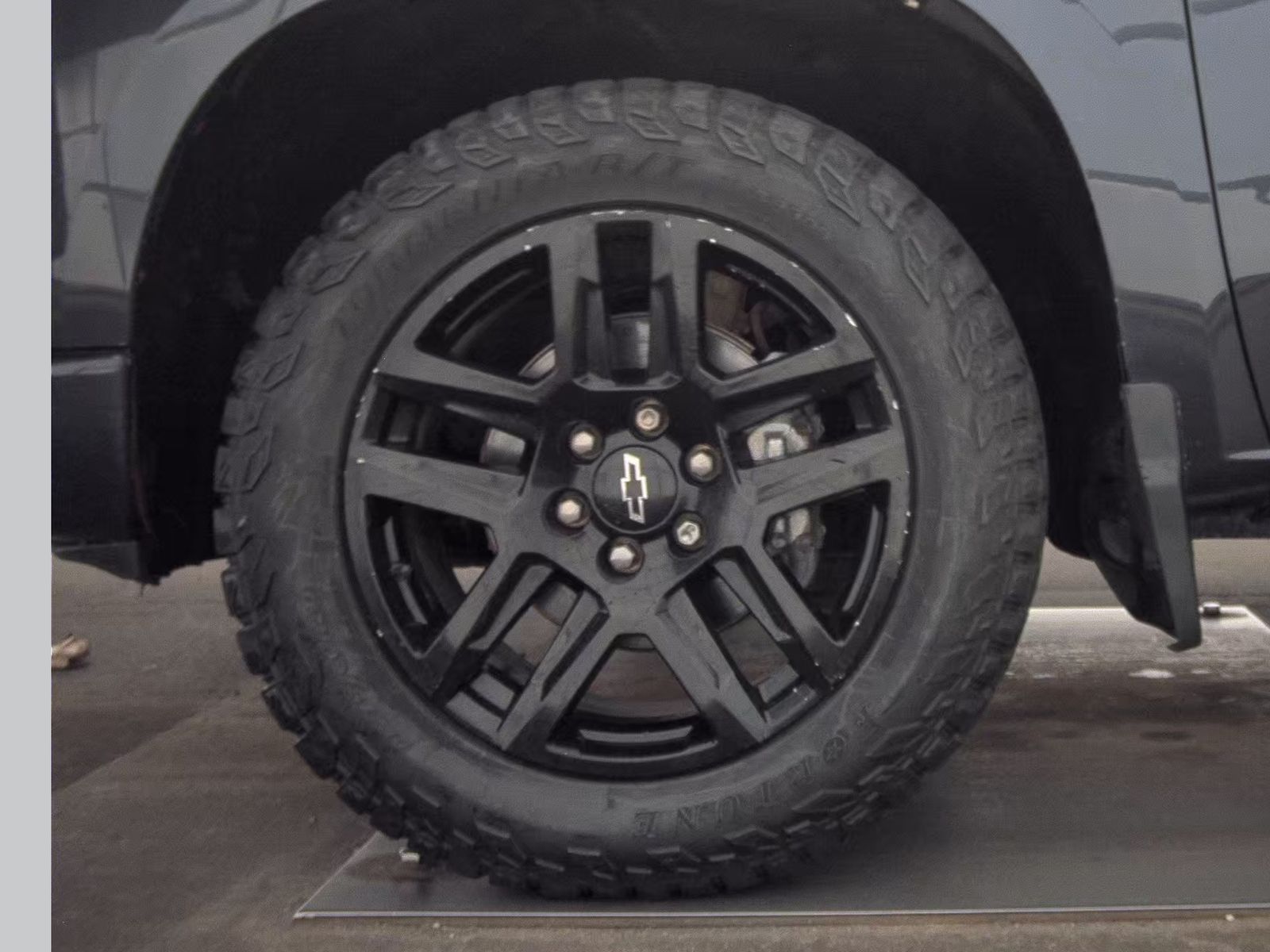 2023 Chevrolet Silverado 1500 Custom AWD