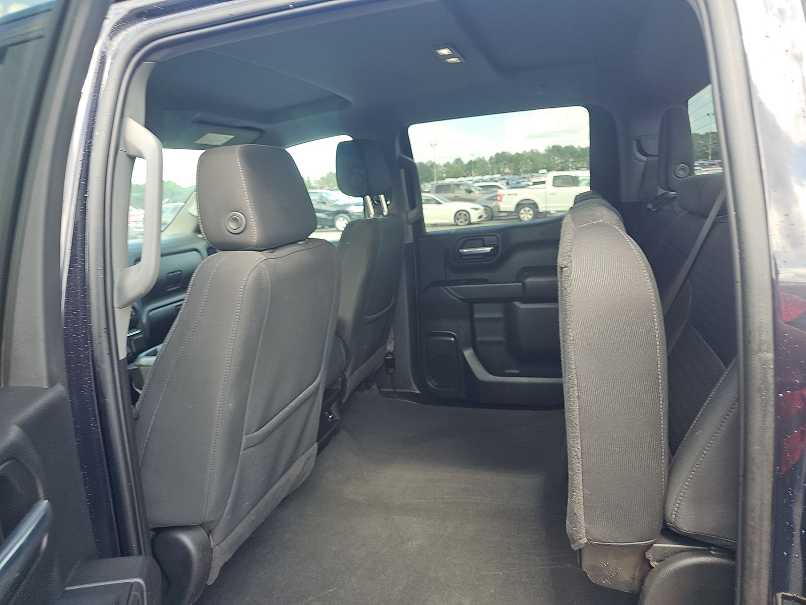2023 Chevrolet Silverado 1500 Custom AWD