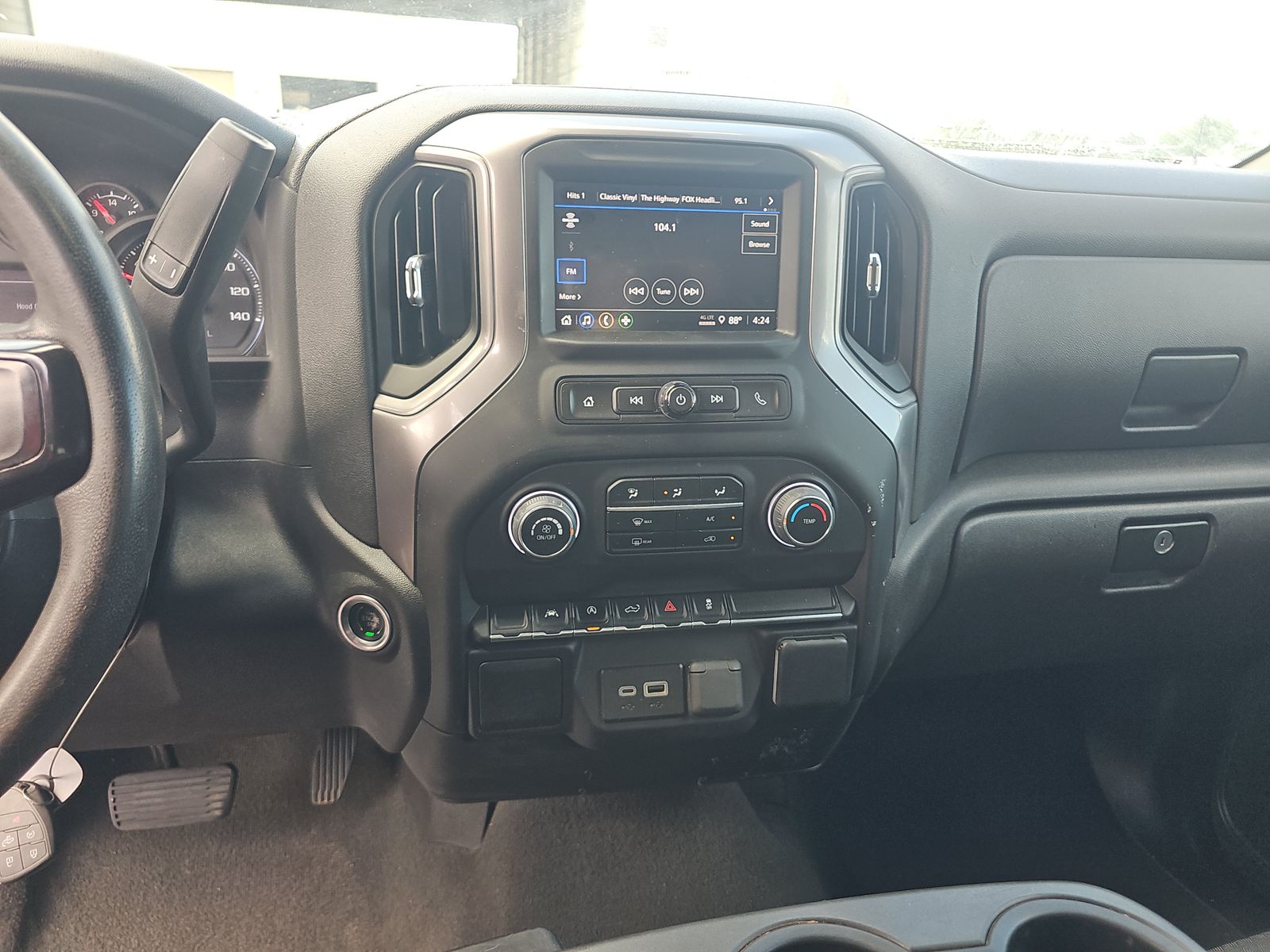 2023 Chevrolet Silverado 1500 Custom AWD