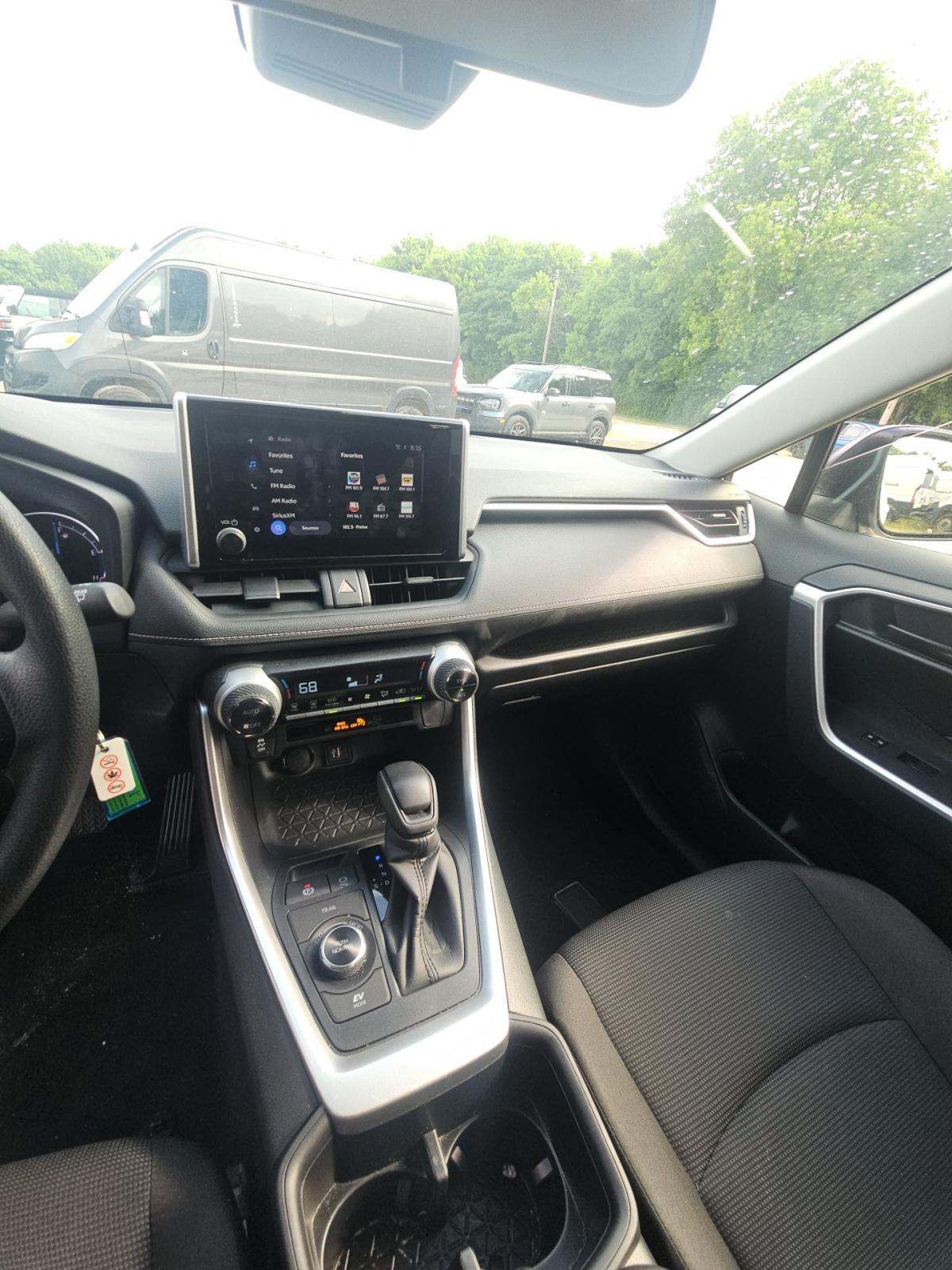 2025 Toyota RAV4 Hybrid LE AWD