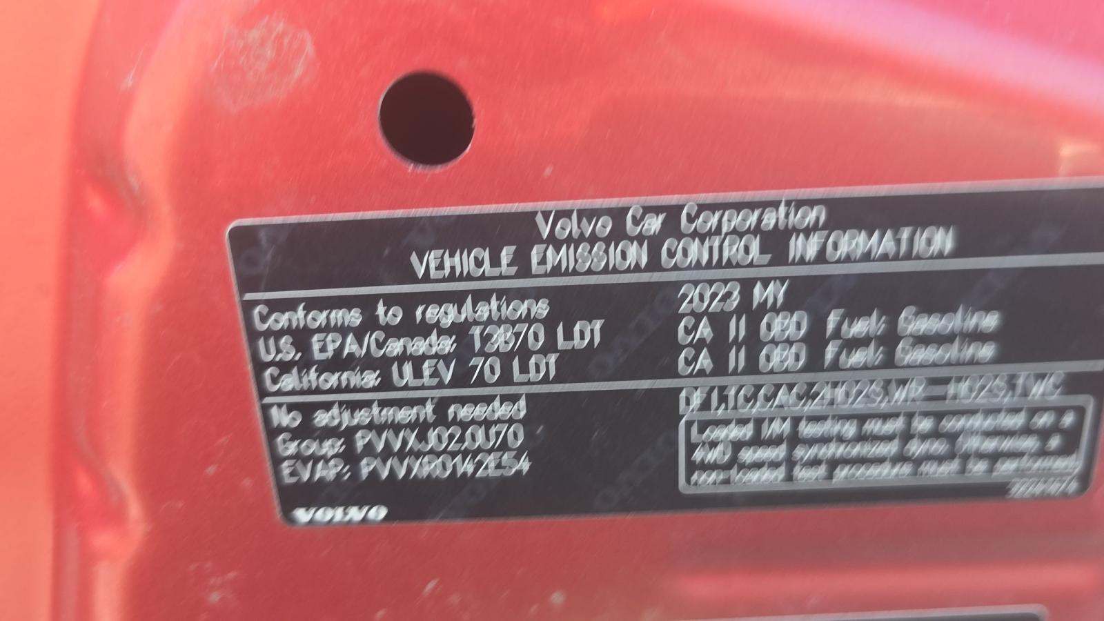 2023 Volvo XC60 B5 Plus AWD