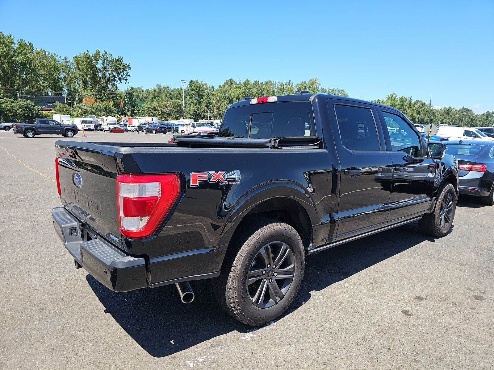 2022 Ford F-150 Lariat AWD