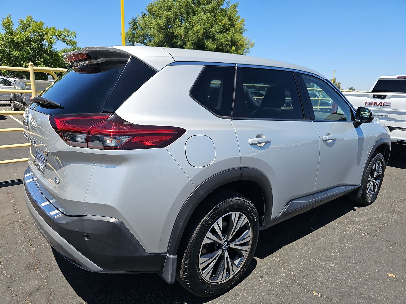 2021 Nissan Rogue SV FWD