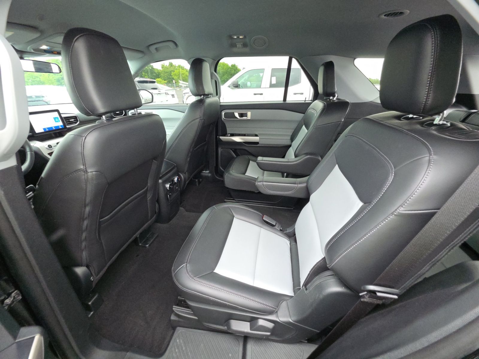 2024 Ford Explorer XLT AWD