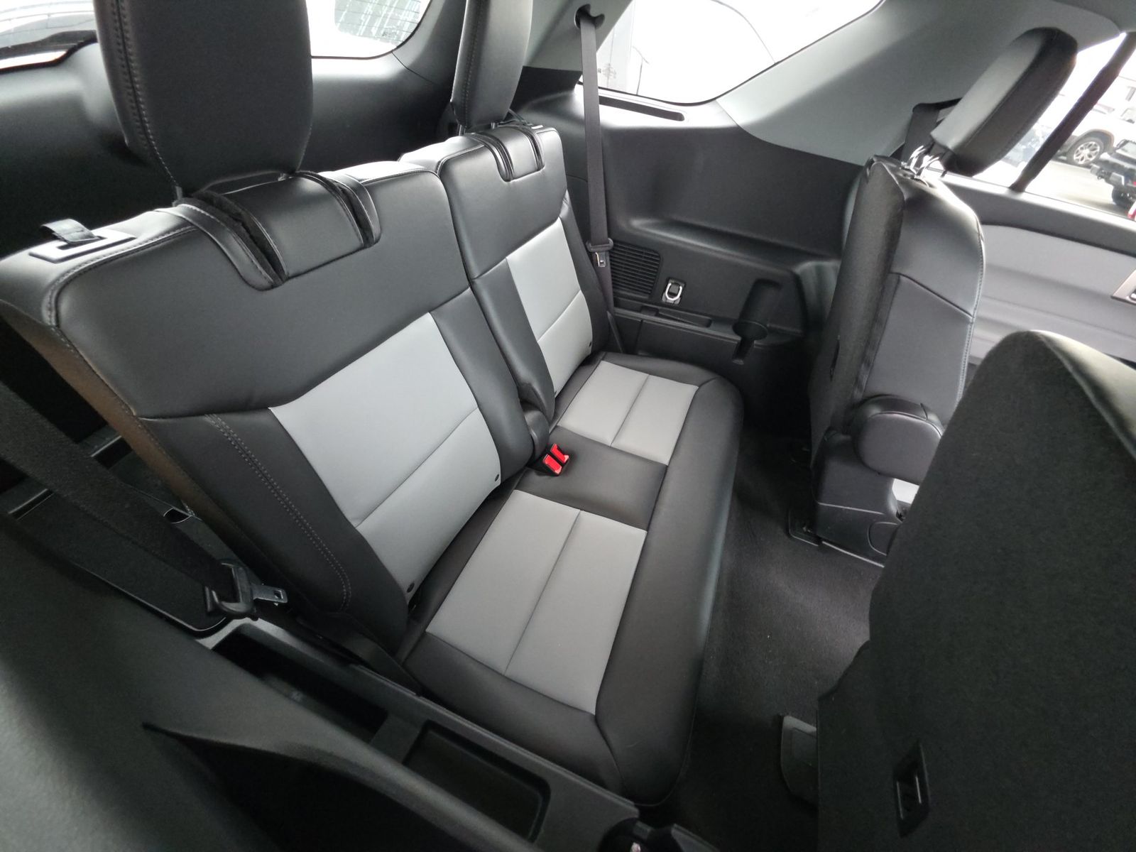 2024 Ford Explorer XLT AWD