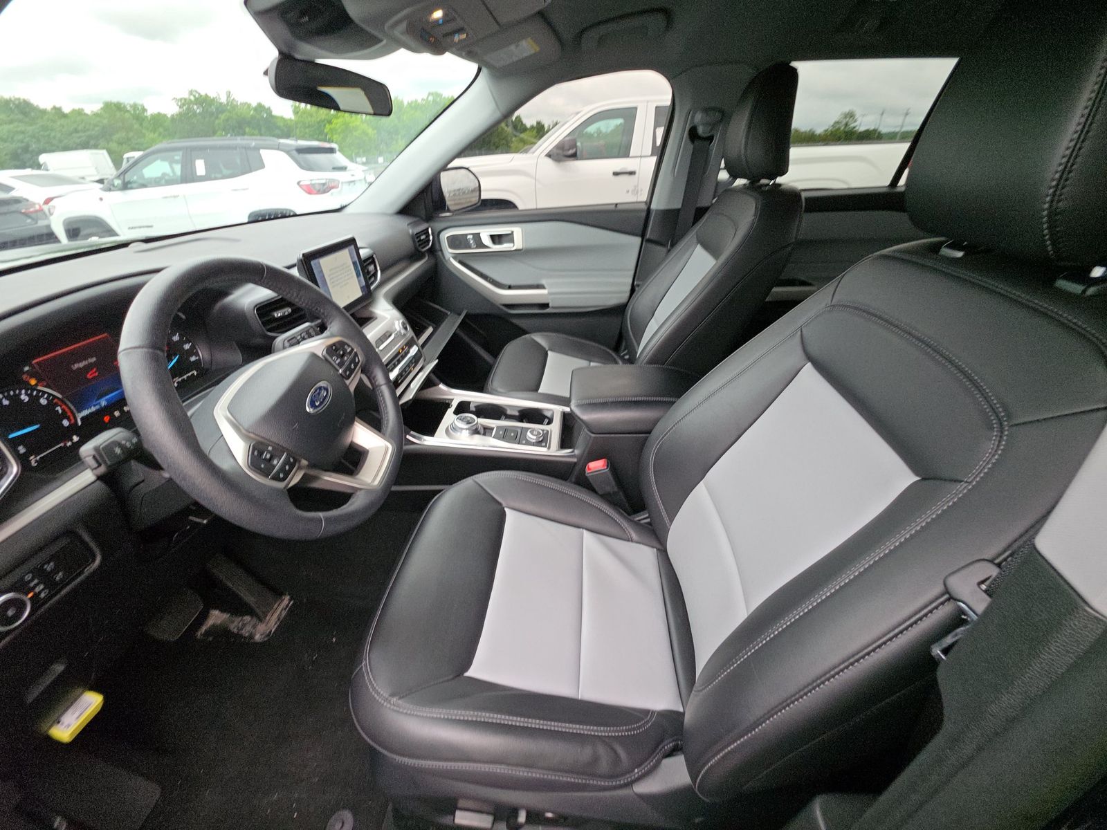 2024 Ford Explorer XLT AWD