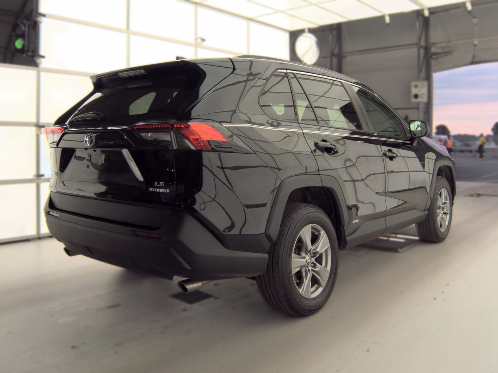 2022 Toyota RAV4 Hybrid LE AWD